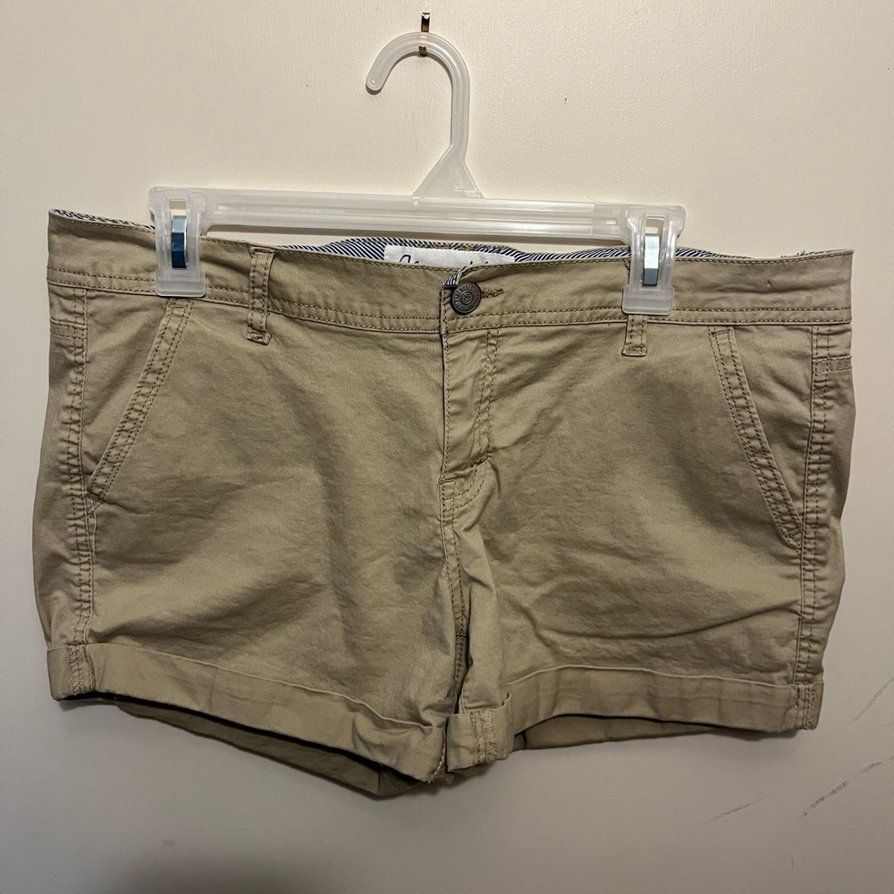 Women’s Aeropostale twill shorts, size 12
